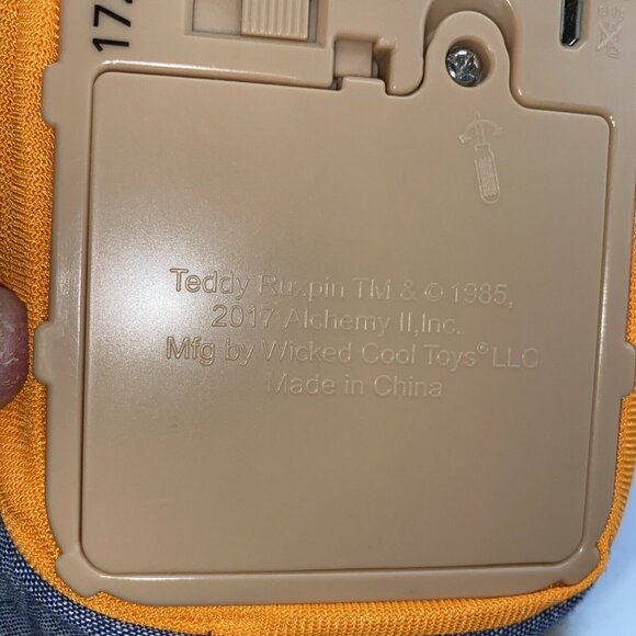 Teddy Ruxpin Plush Bear Talking Animated Story Telling Bluetooth LCD Eyes 2017 - Picture 9 of 15